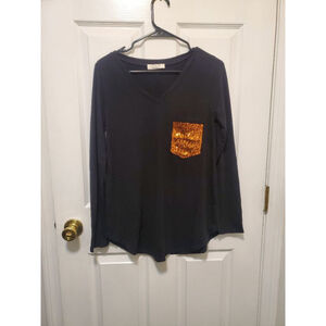 Women's Zenana Black Long Sleeve Shirt Size S with Gold Pocket